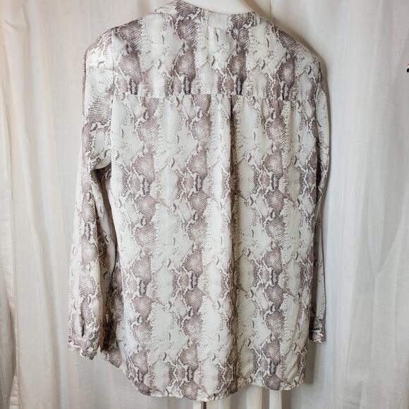 Emma & Olivia Cream/Gray Snakeprint Split Neck Top, L - Picture 7 of 7